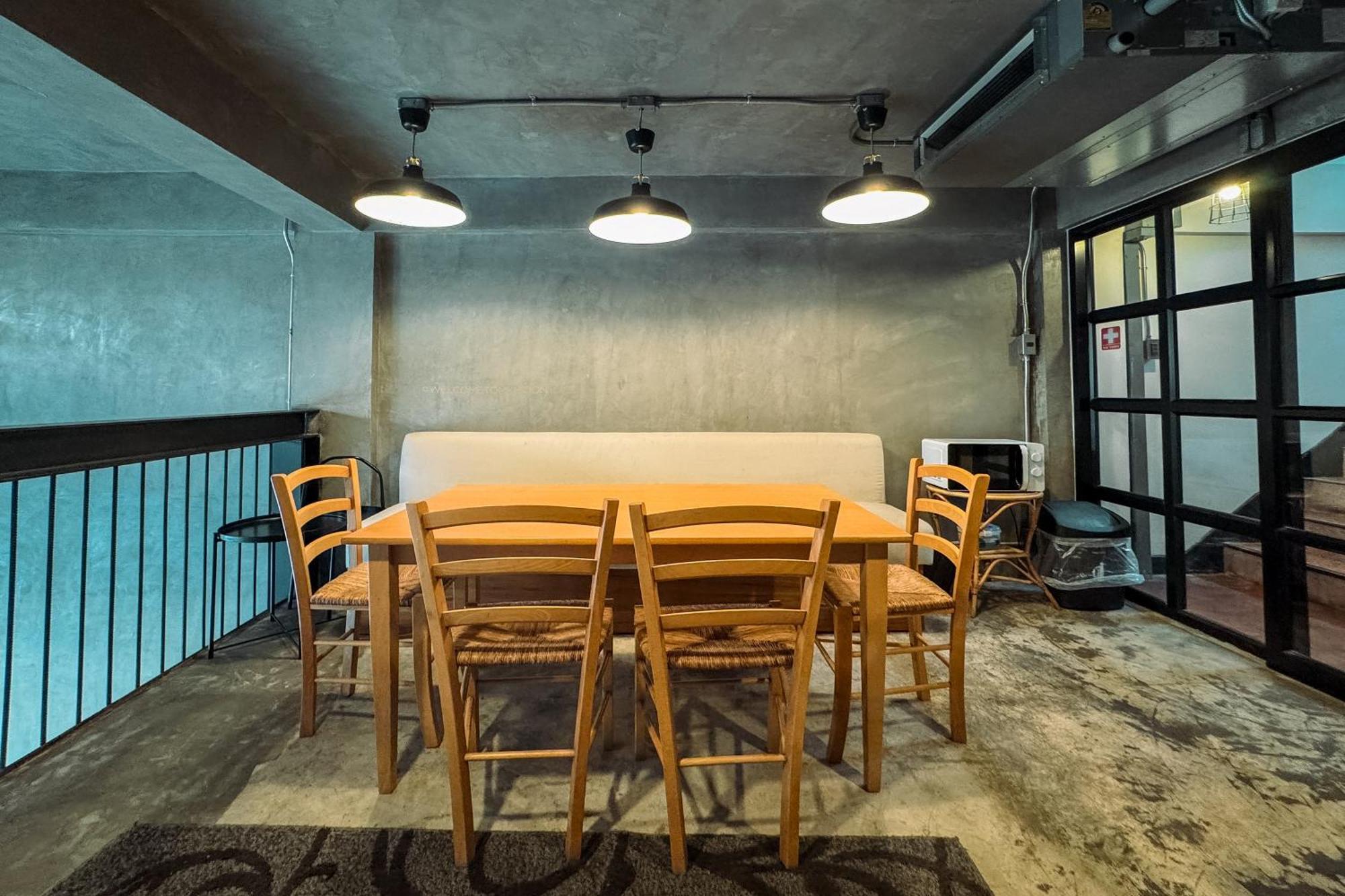Once In A Blue Moon Cafe And Hostel Chiang Mai Exterior foto